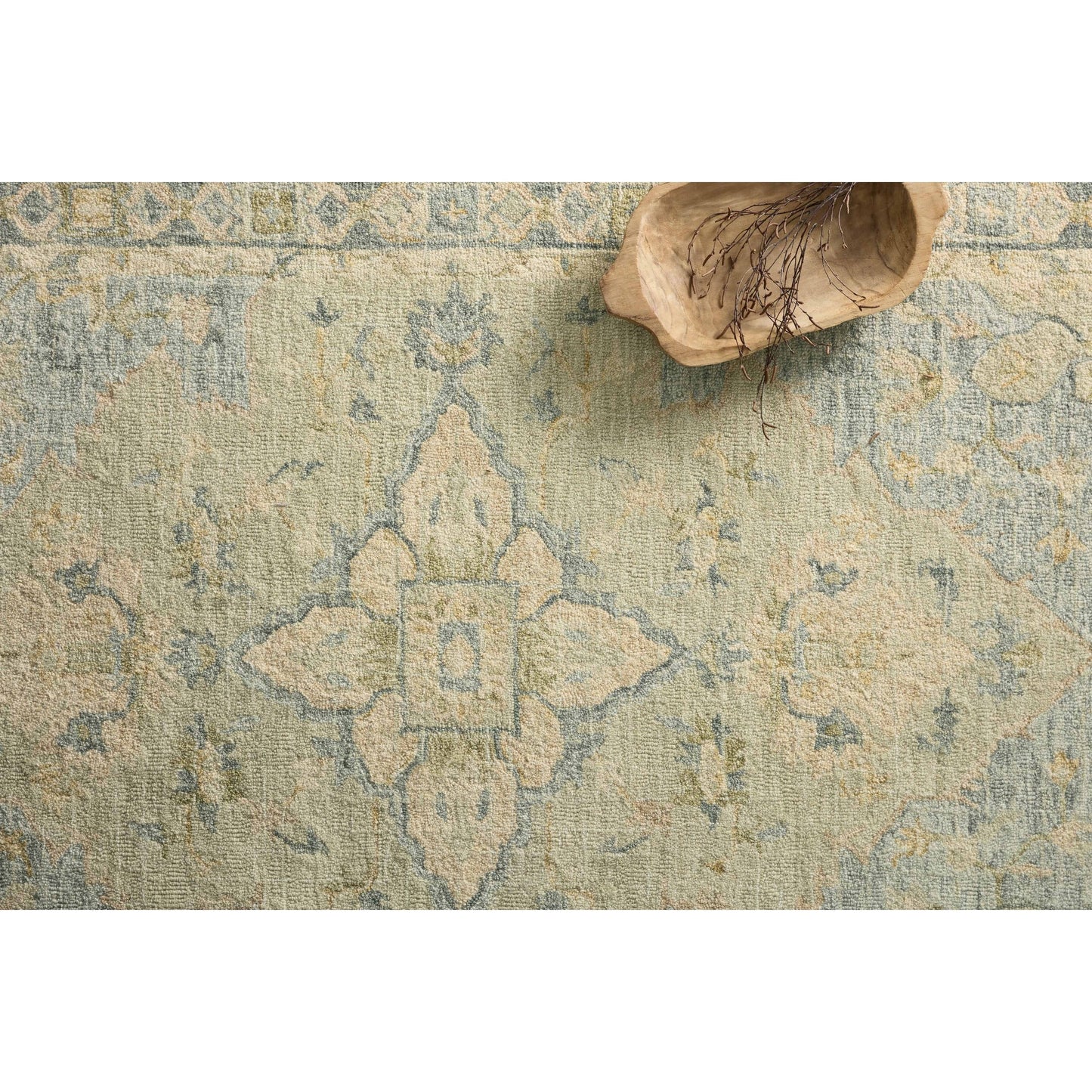 Alexander Home Hand-hooked Traditional Mosaic Wool Rug