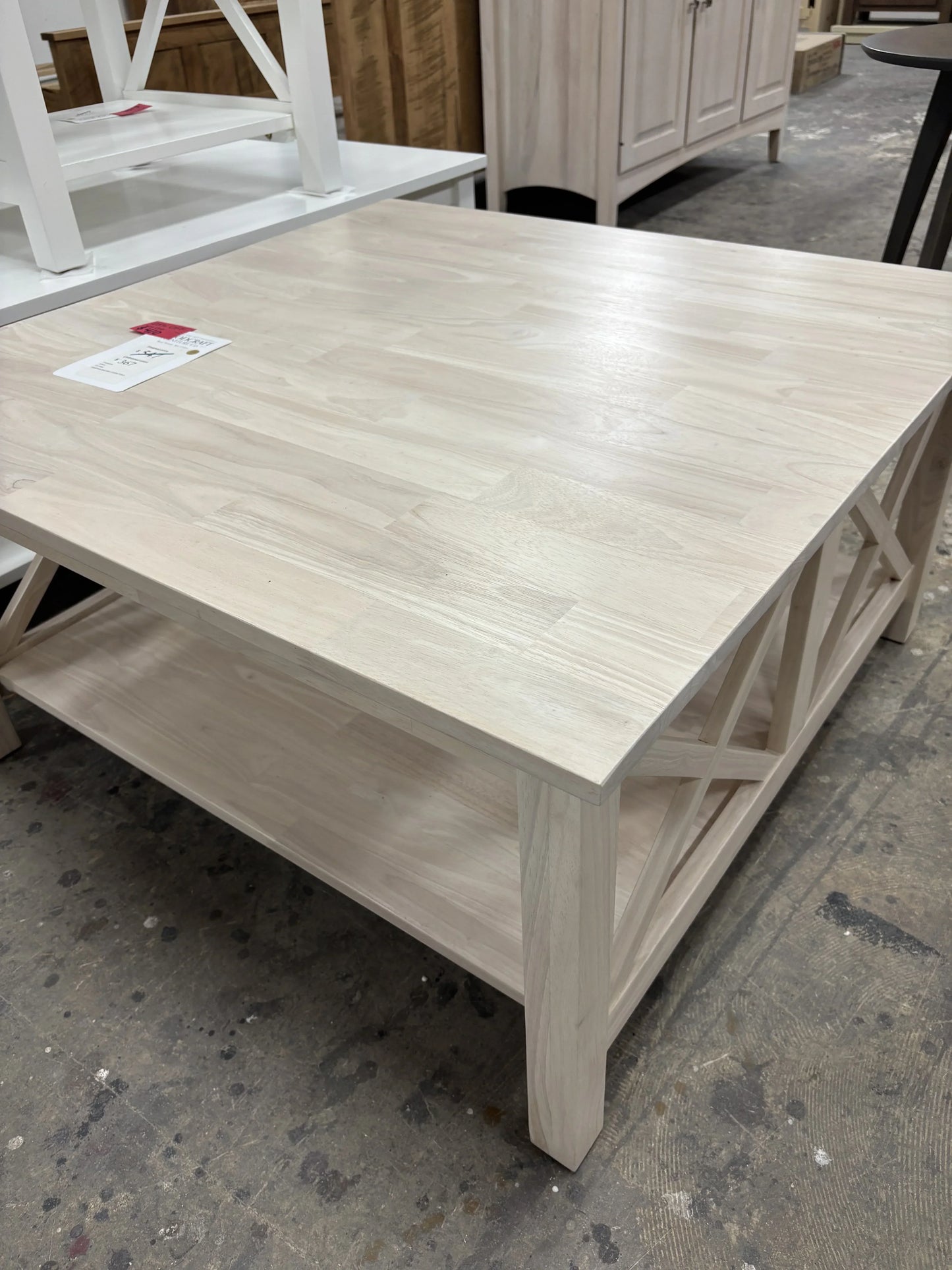 Liquidation - Table basse carrée Hampton