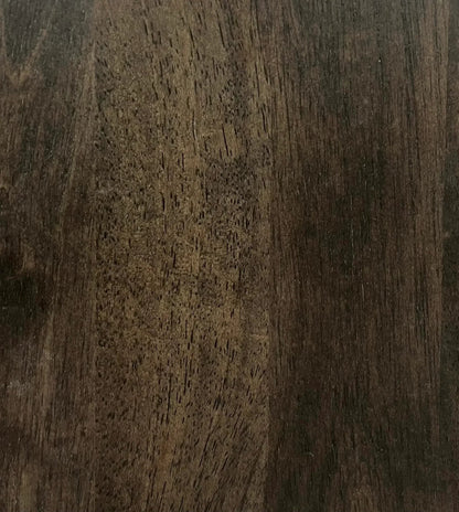 Table à pieds de vigne