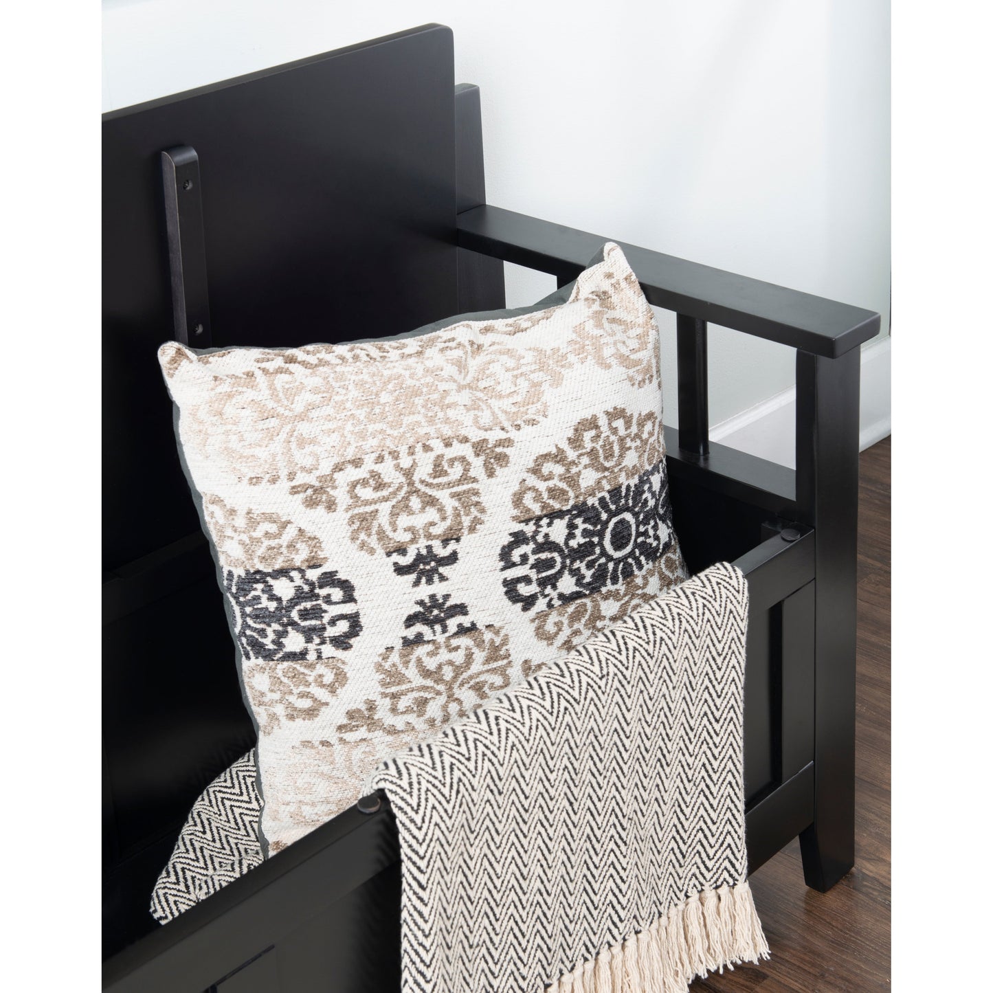 Dahlia Wood Flip Top Storage Entryway Bench