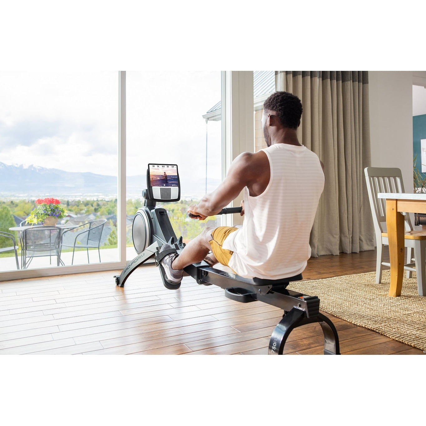 ProForm 750R; Rower with 5 Display, Built-In Tablet Holder and SpaceSaver Design